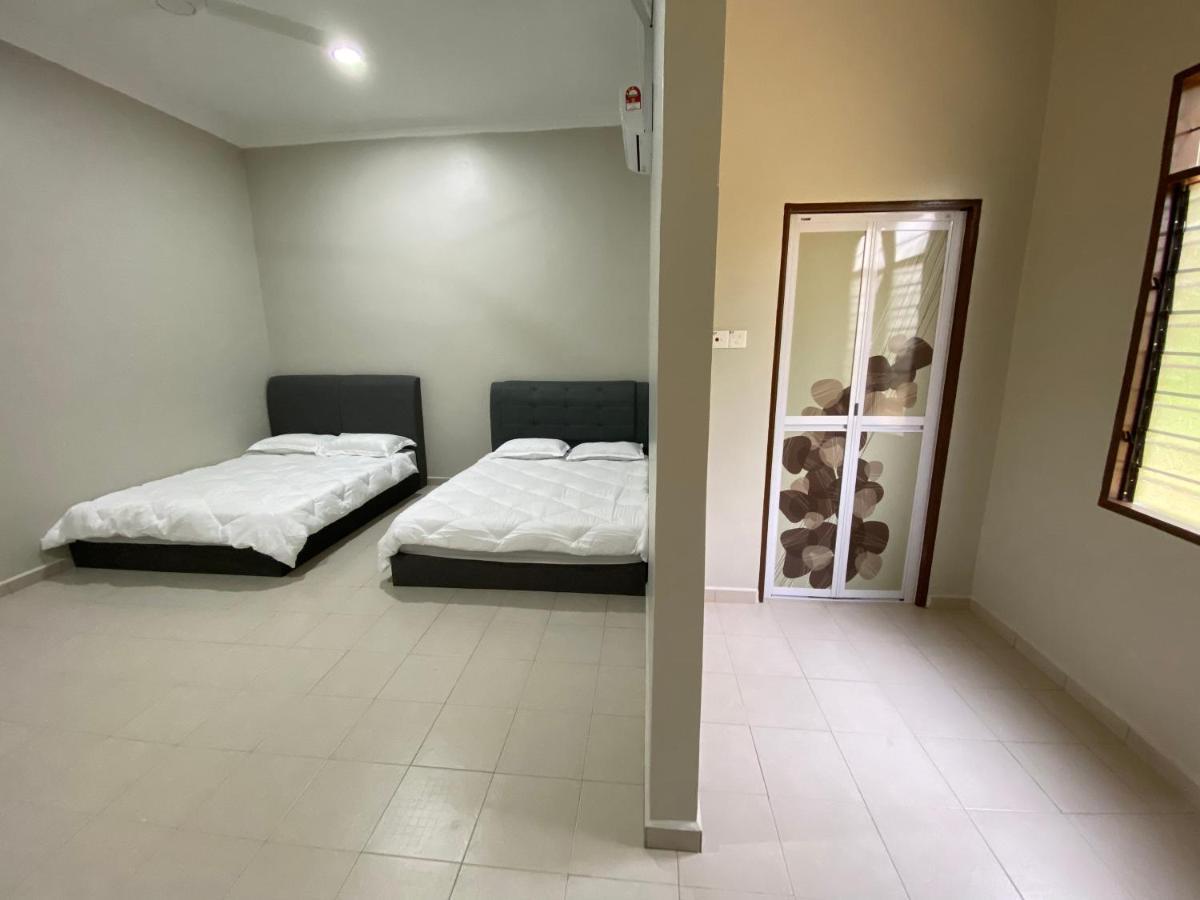 Sasuka Guesthouse Marang Bagian luar foto