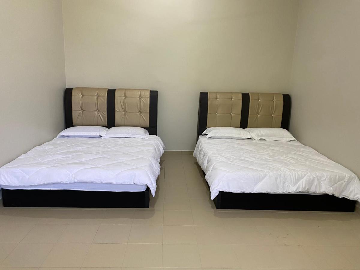 Sasuka Guesthouse Marang Bagian luar foto