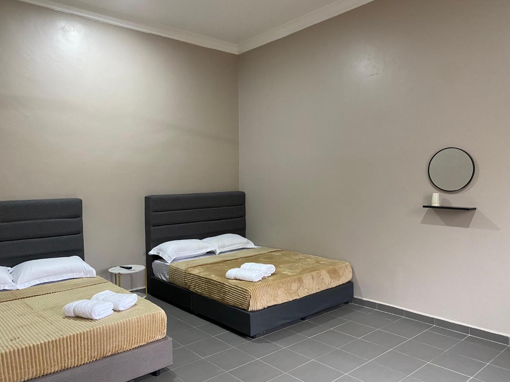 Sasuka Guesthouse Marang Bagian luar foto