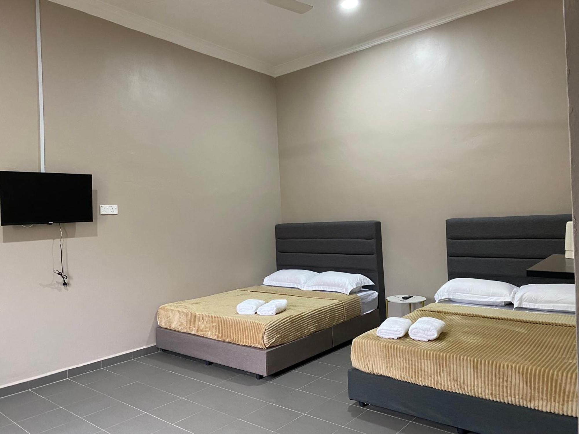 Sasuka Guesthouse Marang Bagian luar foto