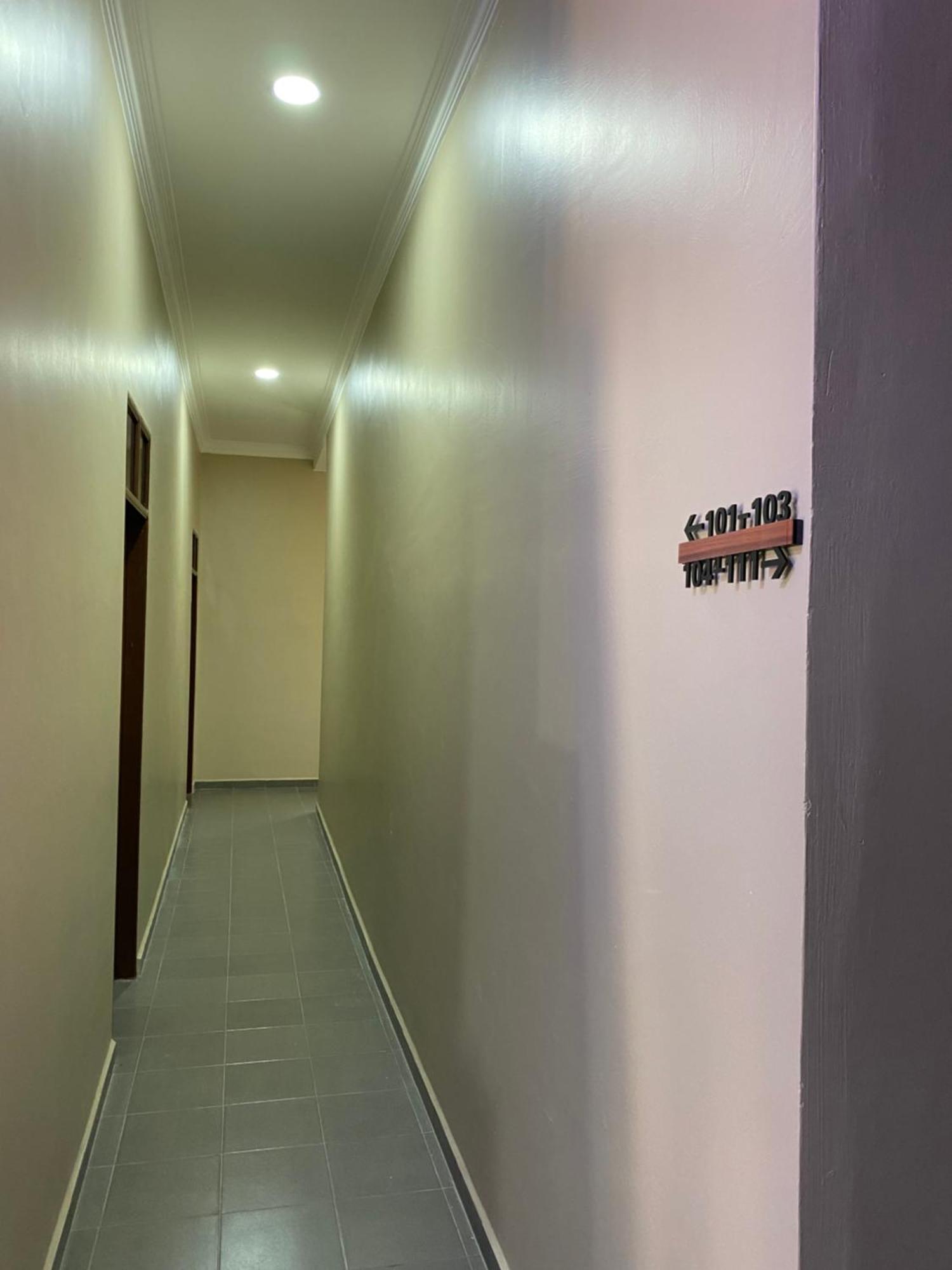 Sasuka Guesthouse Marang Bagian luar foto